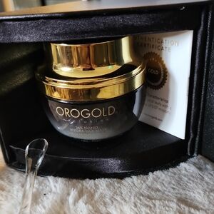 24K Nano Hydra Silk Mask - Gold and Black